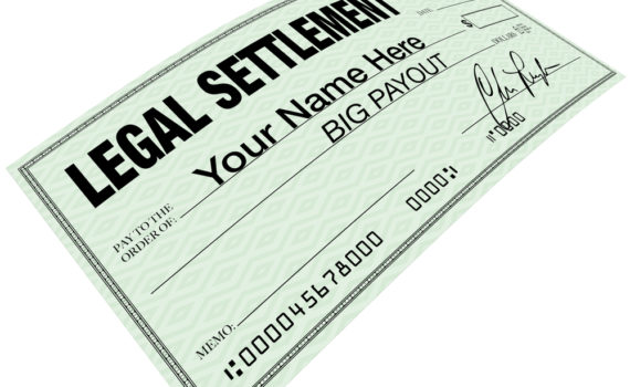 Hip implant lawyers for legal settlement payout